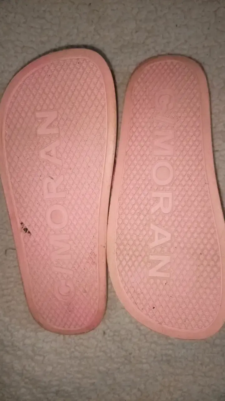Sandalias rosadas de goma C. Morán - 3