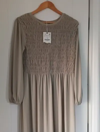 Vestido largo beige Zara talla L - miniatura 2