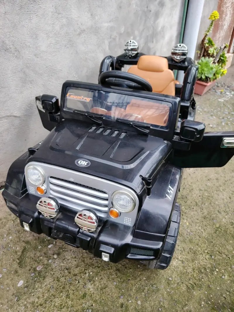 Jeep eléctrico para niños - 2