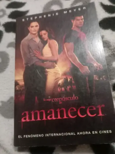 Libro Amanecer de Stephenie Meyer - miniatura 2