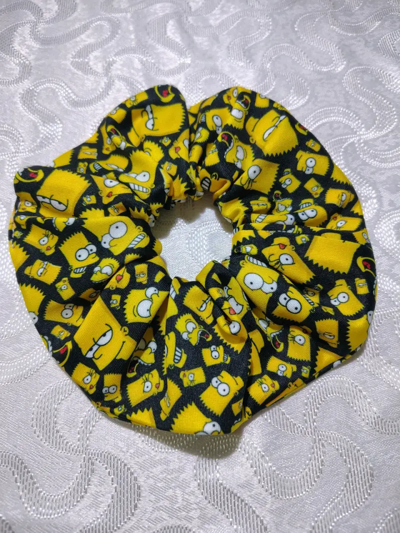 Colección de Scrunchies con Diseños Animados - 5
