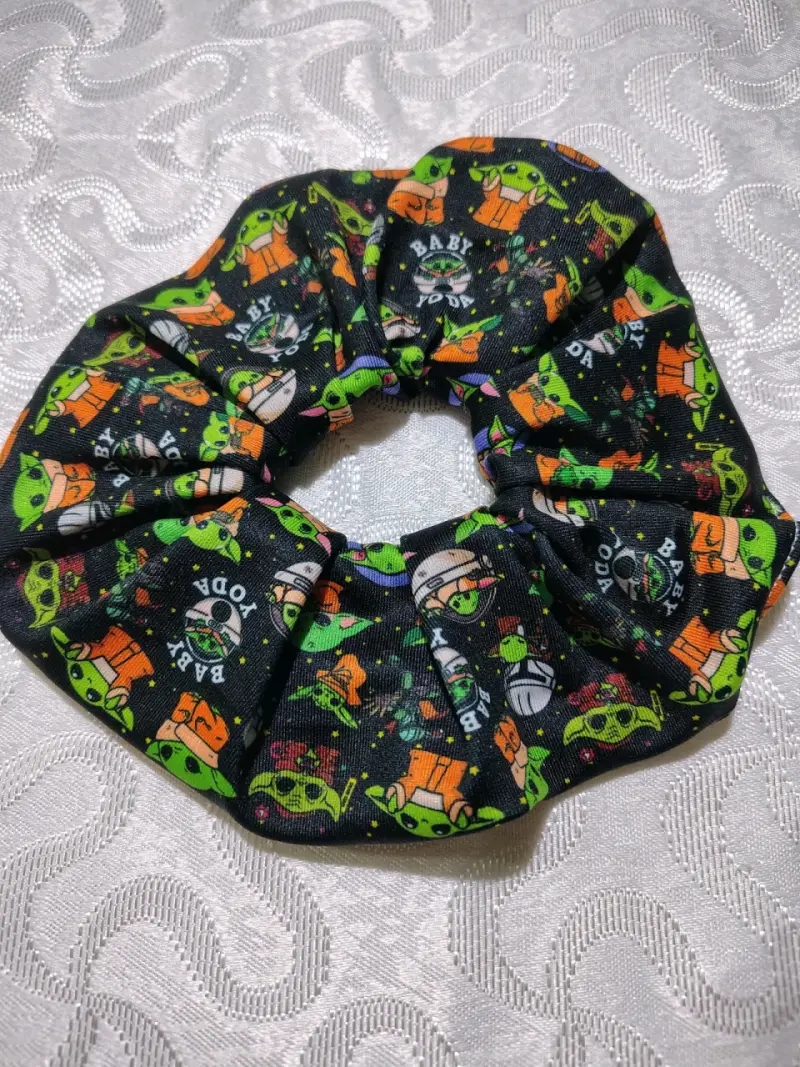 Colección de Scrunchies con Diseño Temático - 2