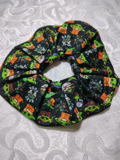 Colección de Scrunchies con Diseño Temático - miniatura 2