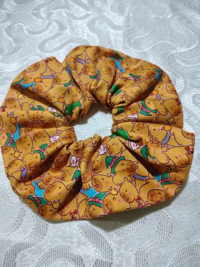 Colección de Scrunchies con Diseño Temático - miniatura 3