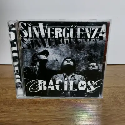 CD Bacilos Sin Vergüenza en buen estado - miniatura 1