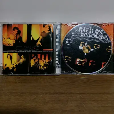 CD Bacilos Sin Vergüenza en buen estado - miniatura 3