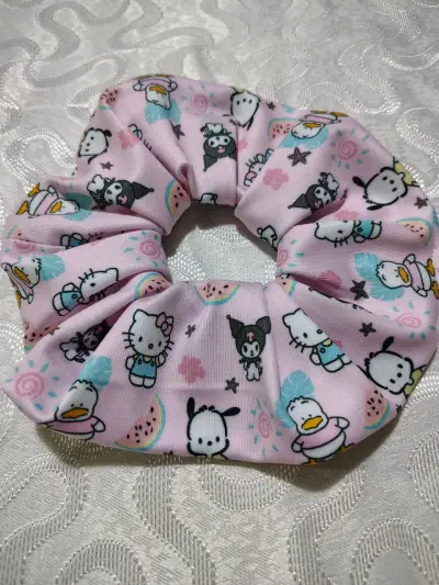 Colección de scrunchies con diseños animados - miniatura 5