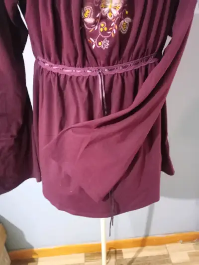 Blusa bordada morada Foster Vintage Revival - miniatura 1