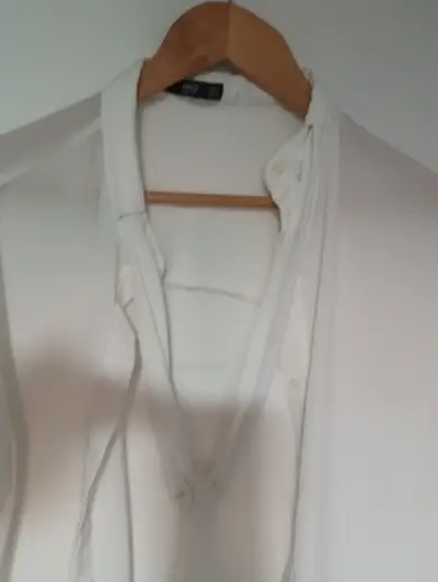 Blusa blanca de manga corta MNG - miniatura 3