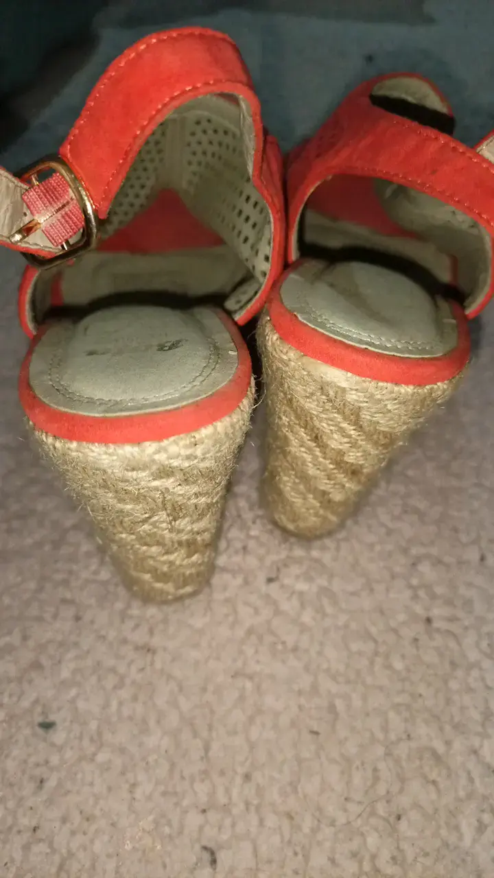 Sandalias rojas Bata - 2