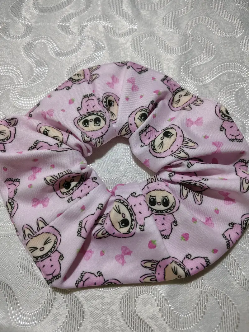 Colección de Scrunchies con Diseños Animados - 2