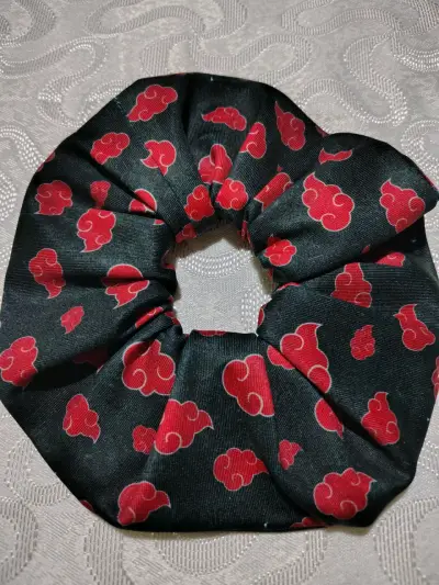 Colección de Scrunchies con Diseños Animados - miniatura 3