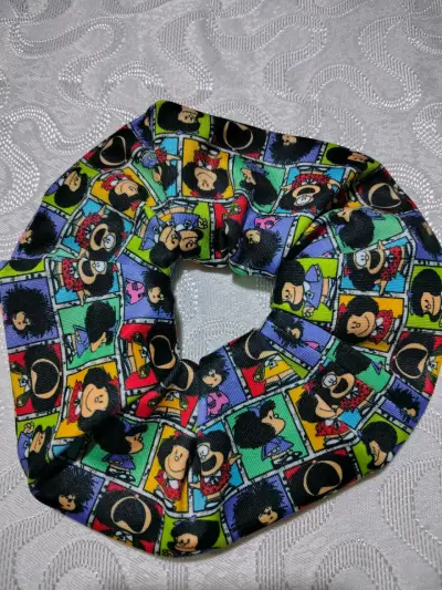 Colección de Scrunchies con Diseños Animados - miniatura 4