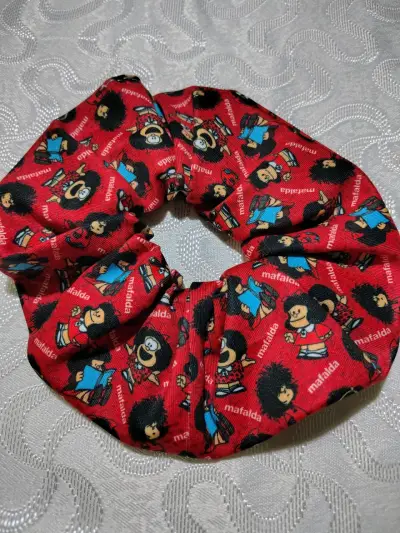 Colección de Scrunchies con Diseños Animados - miniatura 6
