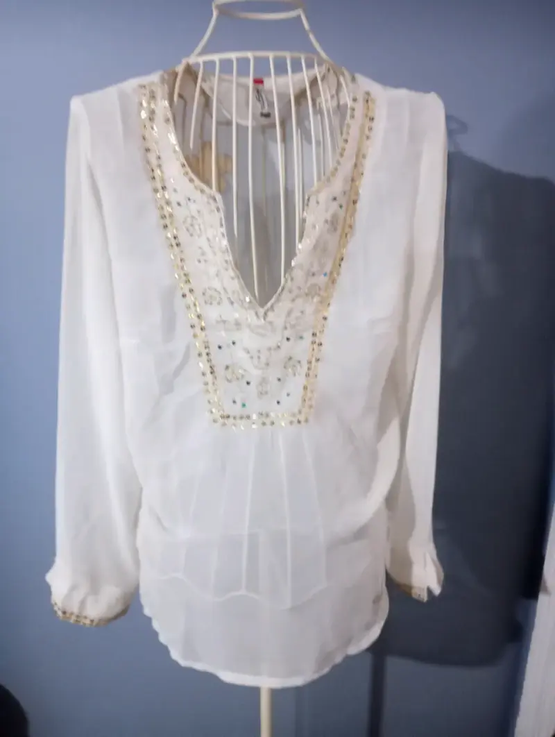 Blusa blanca con bordado dorado Foster - 1