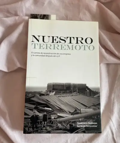 Libro Nuestro Terremoto de Francisco Aravena - miniatura 1