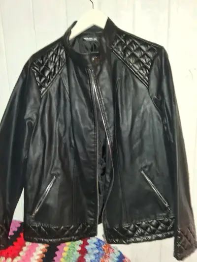 Chaqueta de cuero sintético negra Shein Curve 2XL - miniatura 1