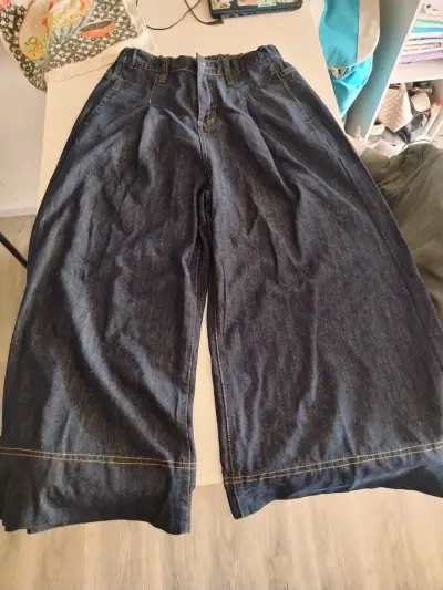 Pantalon pierna ancho talla 40 - miniatura 1