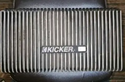Amplificador Kicker ZX600 para auto - miniatura 1