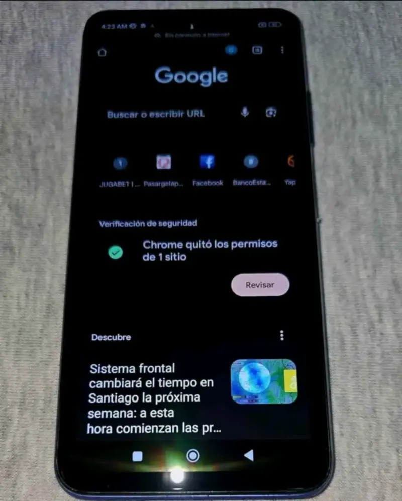 Smartphone Android con pantalla grande - 1
