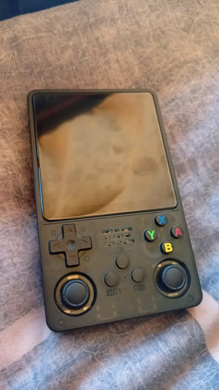 Consola portátil retro con pantalla táctil