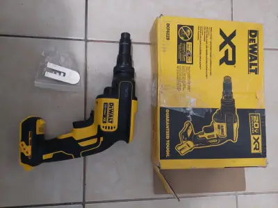 Atornillador Inalámbrico DCF622B DeWalt 20V XR - miniatura 3