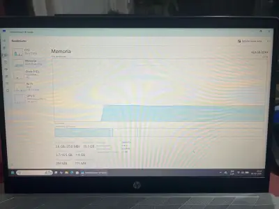 Laptop HP Pavilion Ryzen 5 16GB RAM 256GB SSD - miniatura 3