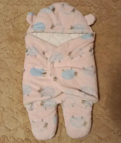 Saco de dormir para bebé con diseño de ovejas - miniatura 1