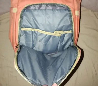 Mochila multifuncional para bebé color salmón - miniatura 2