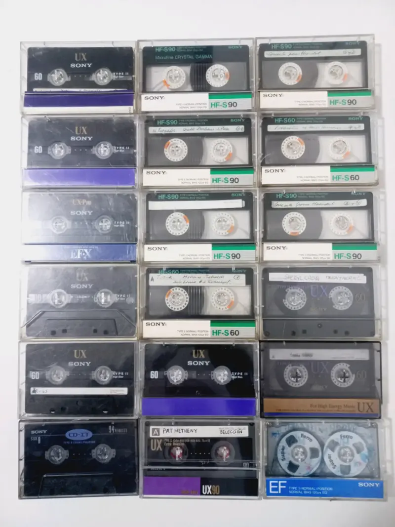 Lote de cassettes de audio Sony y TDK variados - 1