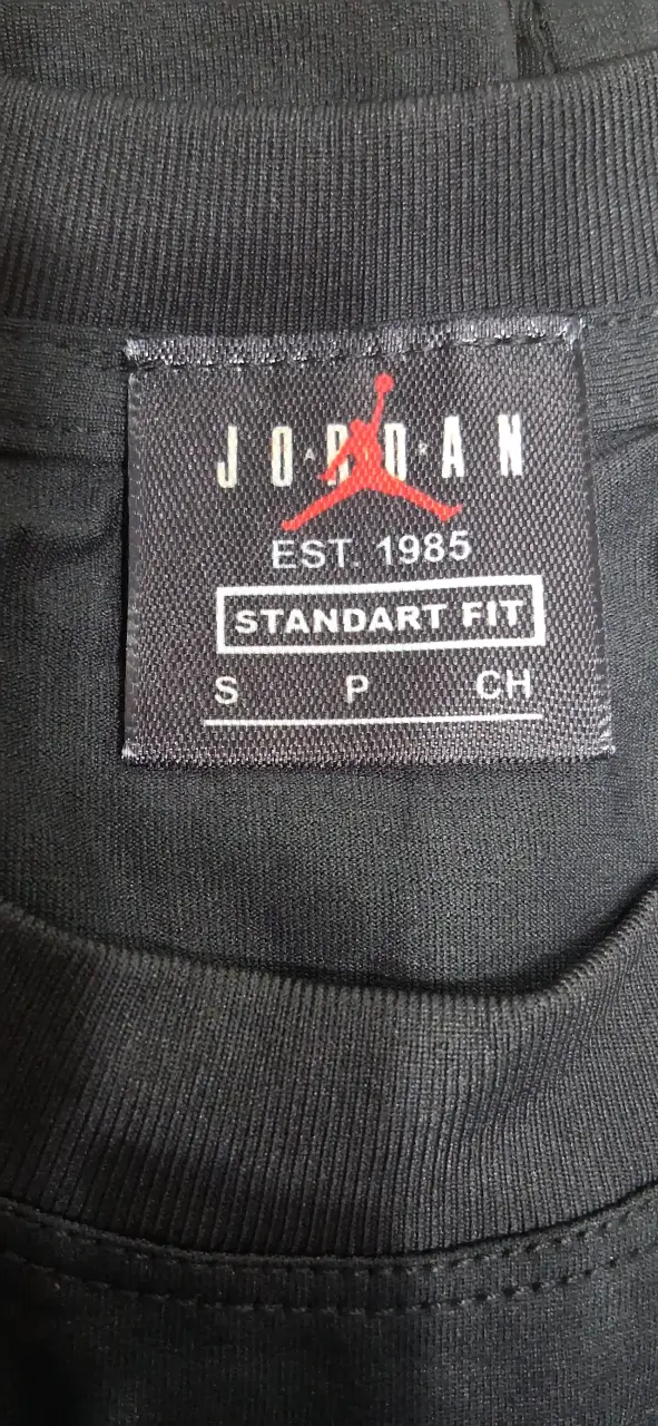 Polera negra Jordan para hombre - 2