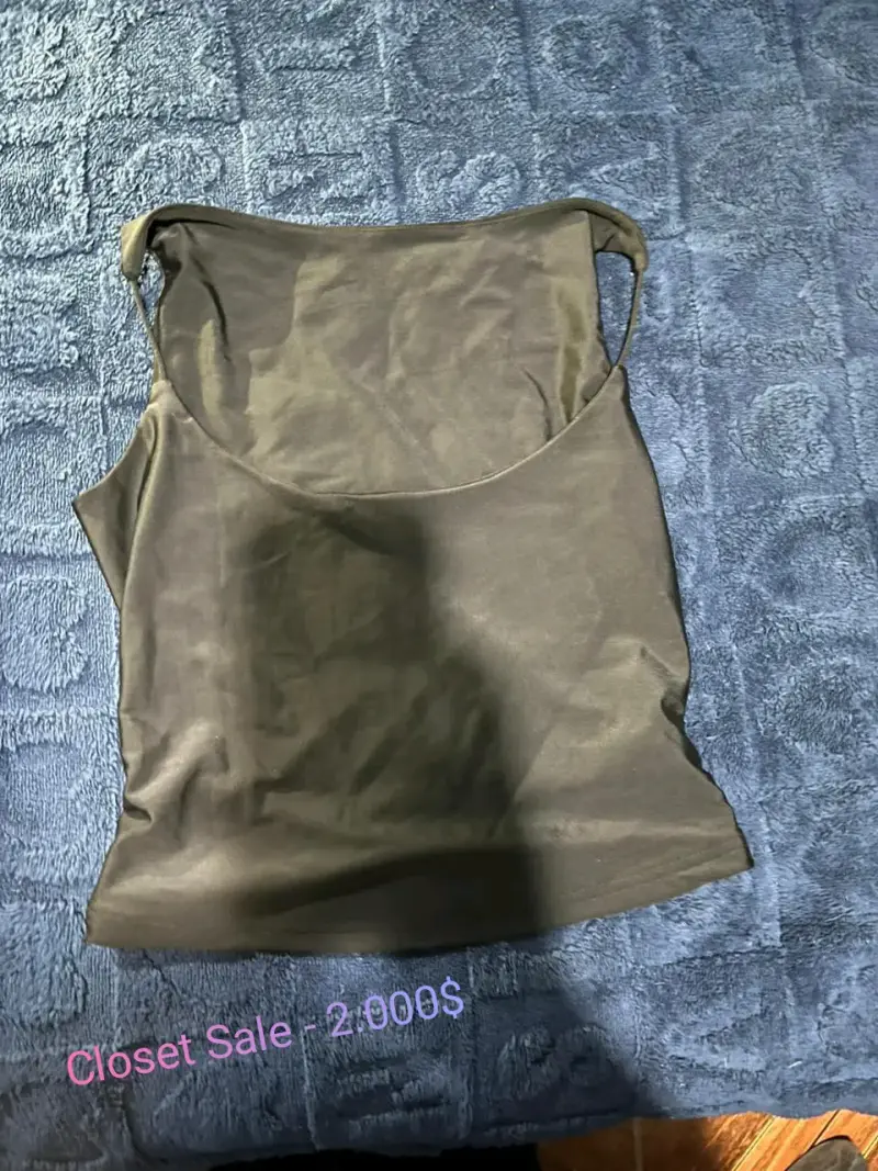 Clóset Sale - 2
