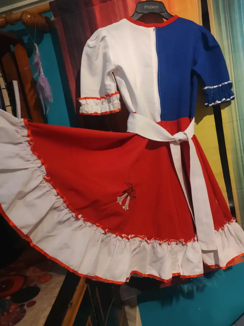 Vestido de Huasa Chilena tricolor con bordado - 1