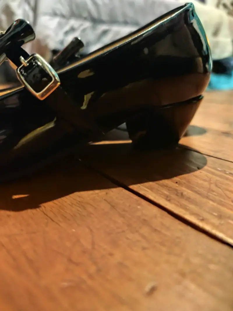 Zapatos de charol negros para niña con moño - 2