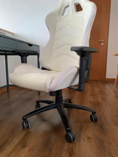 Silla gamer blanca Monarkey ergonómica - miniatura 3
