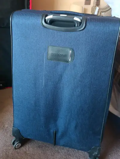 Maleta Samsonite Azul con Ruedas - miniatura 1