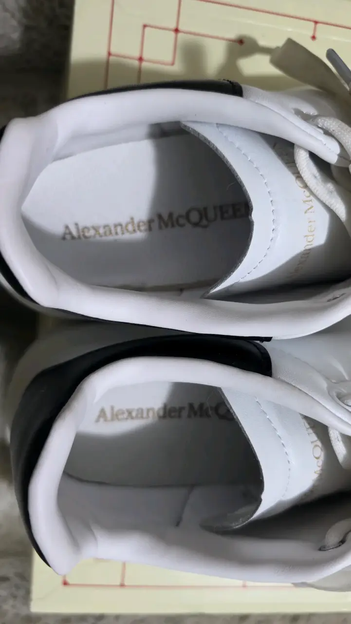 Zapatillas blancas Alexander McQueen (R) - 3