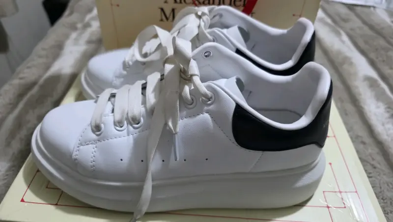 Zapatillas blancas Alexander McQueen (R) - 6