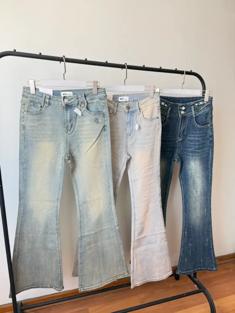 Jeans acampanados flare - 2