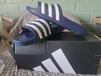 Sandalias Adidas Adilette Aqua Azul Marino - miniatura 1