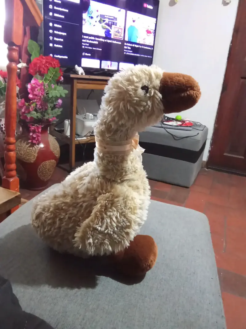 Peluche de ganso suave con lazo, impecable - 3