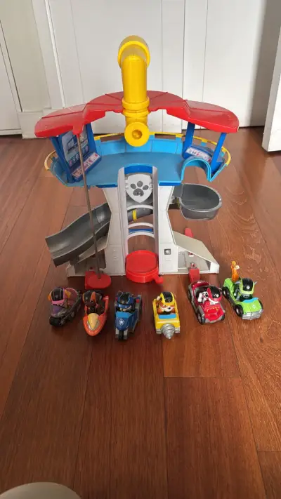 Set de juego torre de control con vehículos Paw Patrol - miniatura 1