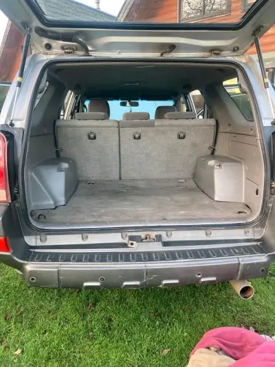Toyota 4Runner 4x2 2005 - miniatura 2