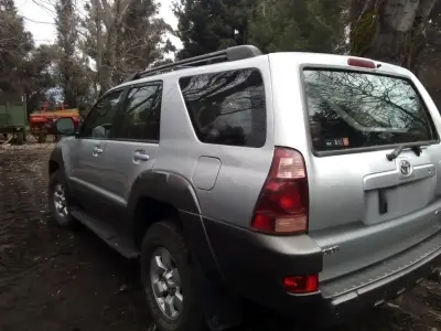Toyota 4Runner 4x2 2005 - miniatura 6
