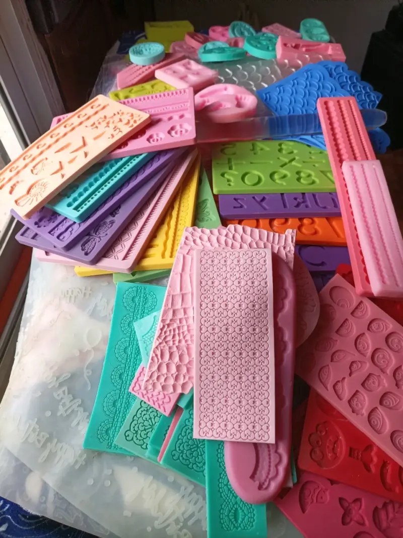 Set de moldes para repostería y manuali - 4