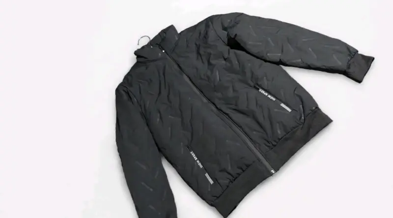Chaqueta negra acolchada para hombre New Order