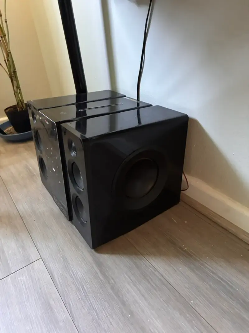 Sistema de sonido LG con Bluetooth y HDMI - 4