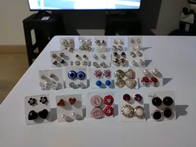 Set de aros variados para mujer - miniatura 1