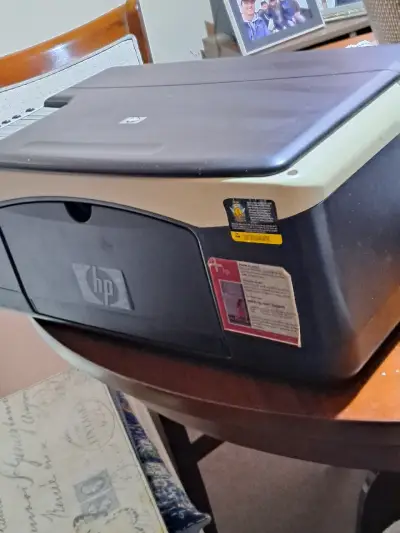 Impresora multifuncional HP Deskjet F2180 - miniatura 1