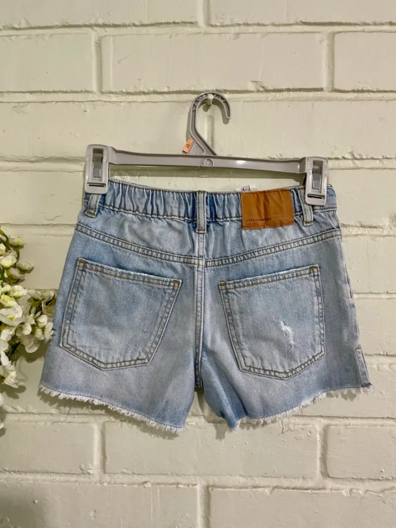 Shorts de mezclilla desgastados para niña Zara - 2